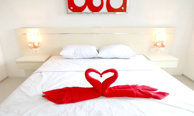 Padonan Bed & Breakfast | Simona Hotel Canggu Double Bed Room for 2 persons