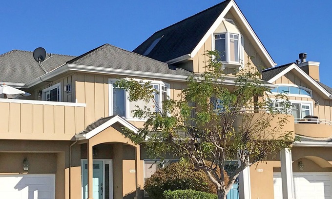 Eastside Santa Cruz House | Spacious CLEAN Updated Home. Luxury Amenities