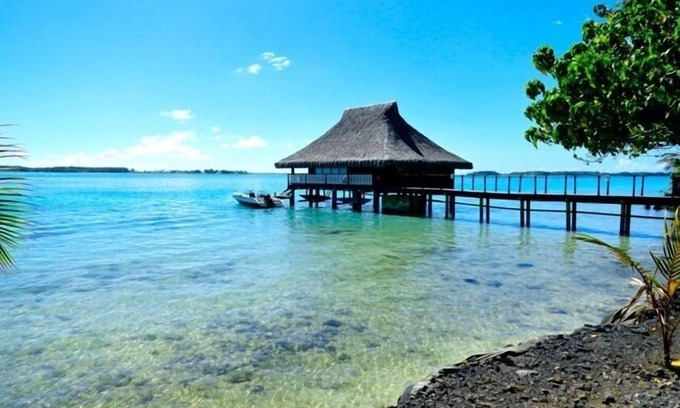 Bora Bora House | The Black Pearl! The most luxurious private OVER WATER BUNGALOW on Bora Bora!