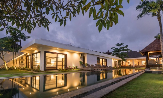 Central Seminyak Villa | The Christina Estate
