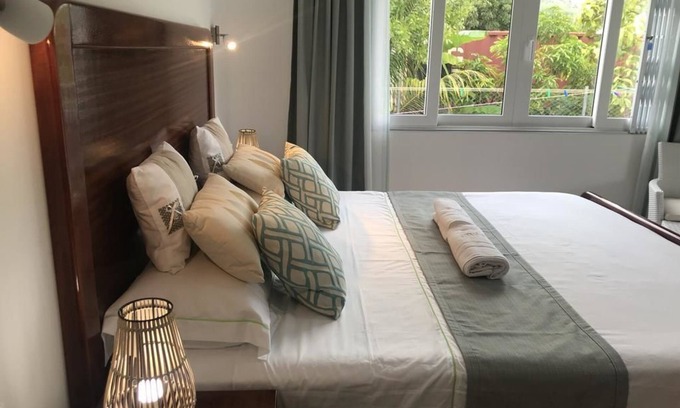 Amitie Villa | Tropic Villa Annex