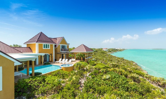 Ocean Point Villa | Waterfront, Total Privacy, Relaxation, Incredible Views, Directly on Chalk Sound