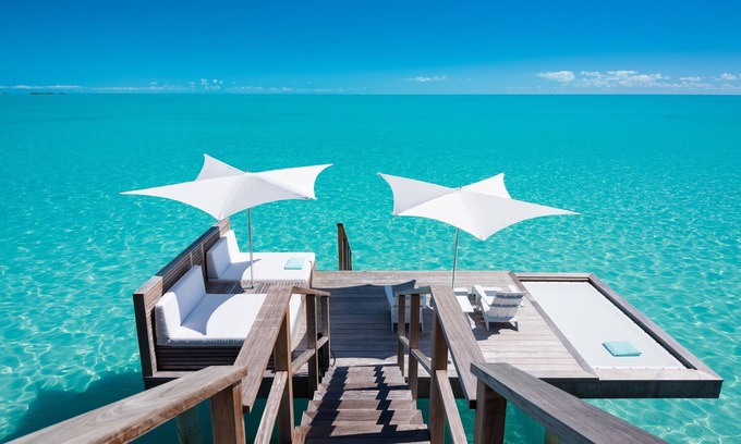 Venetian Road Settlement Villa | Wymara Luxury Oceanfront 5 Bedroom Villa + Den