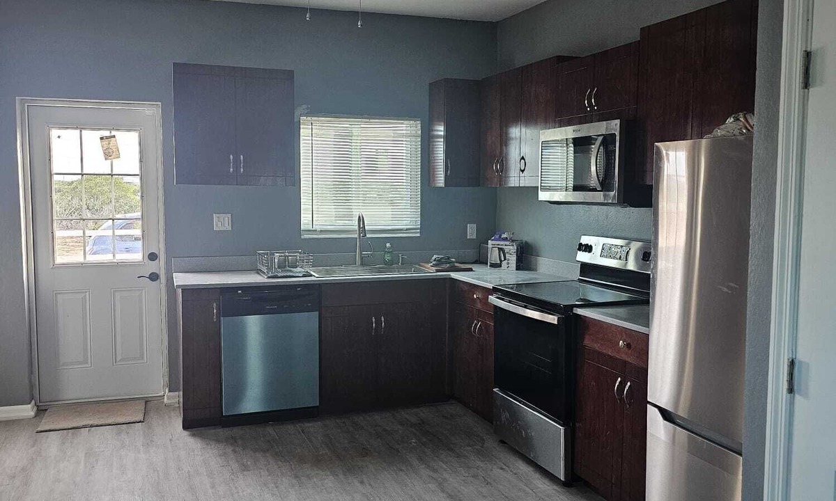 Cockburn Town House | Private 2-bedroom 2-bathroom secure duplex in Grand Turk