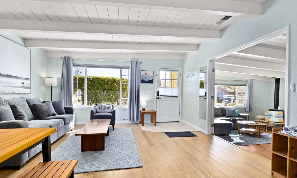 Eastside Santa Cruz House | Live Oak 2 bedroom home with spacious backyard!