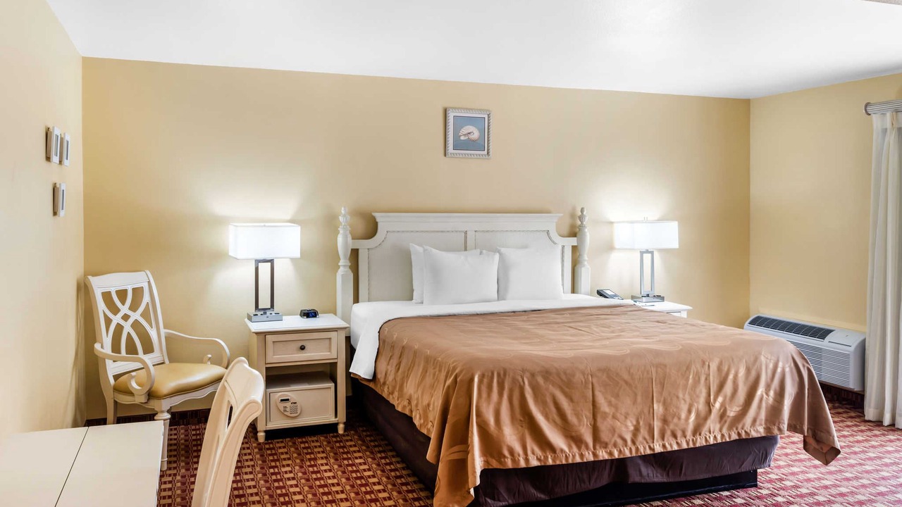 Photo of Bedroom in Capitola