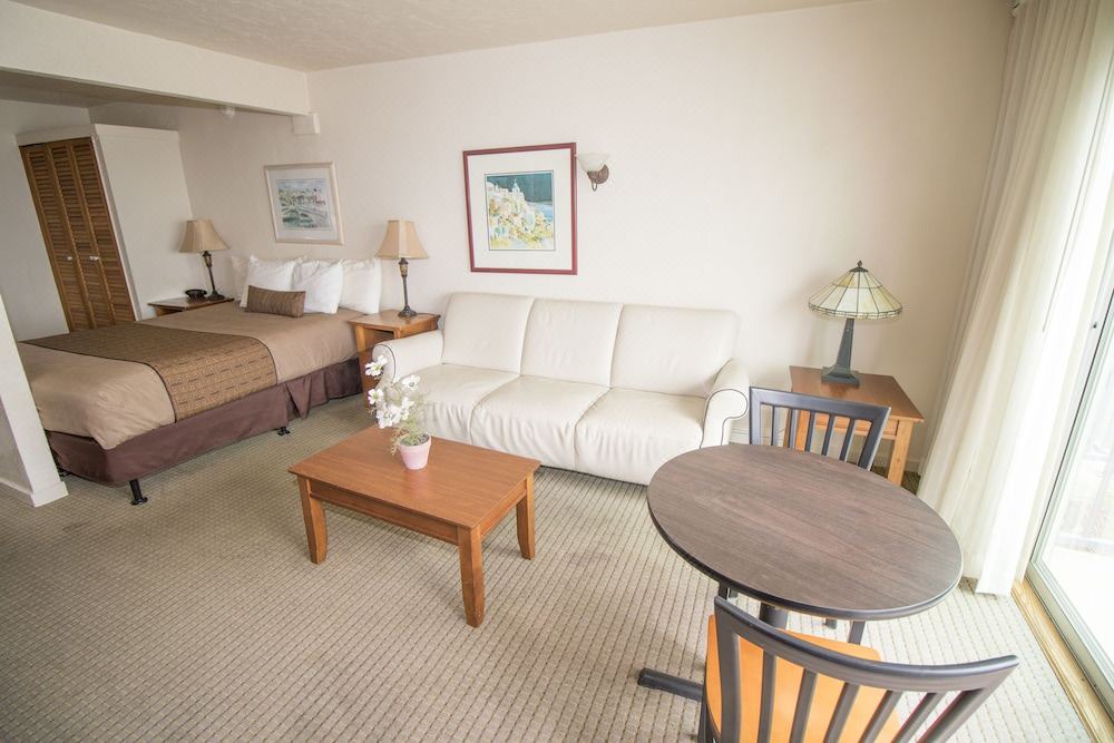 Photo of Livingroom in Capitola