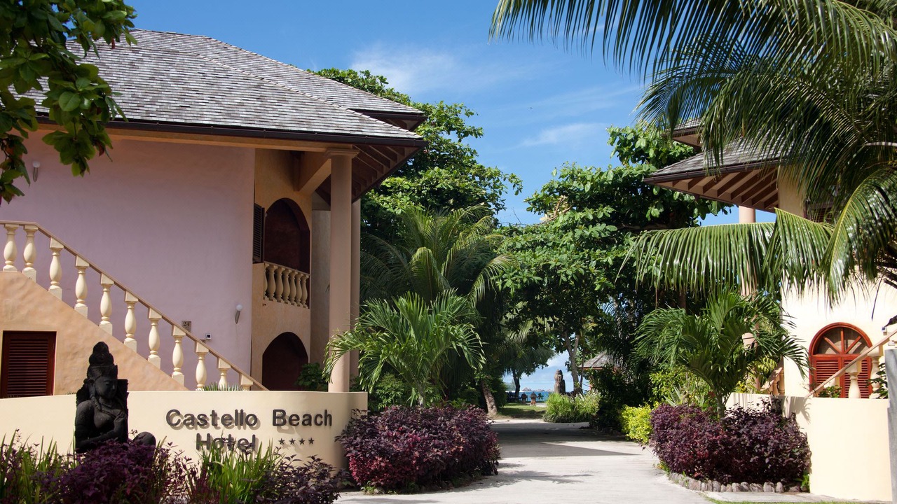 Photo of Buildings in Amitie