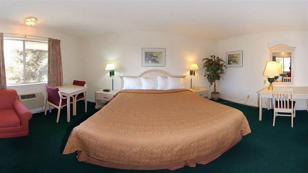 Photo of Bedroom in Westside Santa Cruz