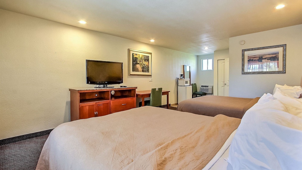 Photo of Bedroom in Westside Santa Cruz