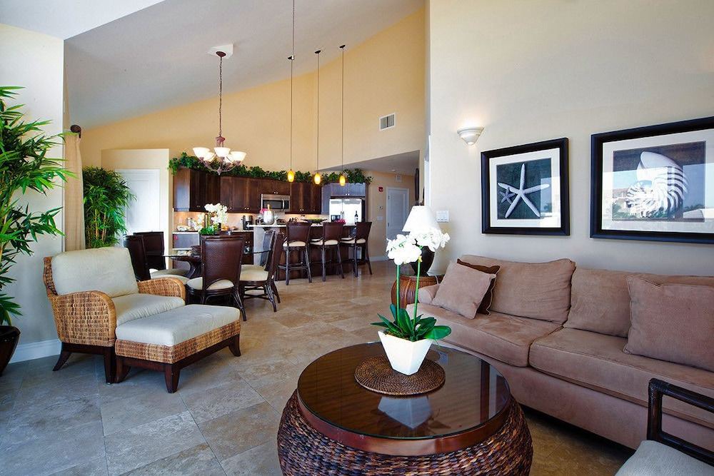 Photo of Livingroom in Grace Bay