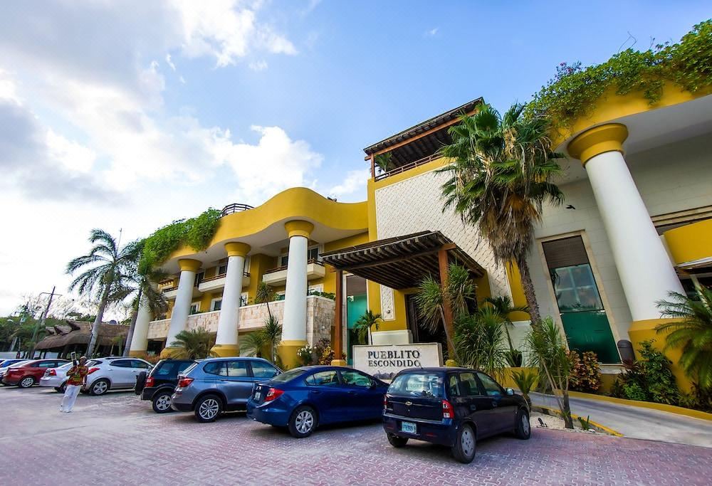 Photo of Buildings in Gonzalo Guerrero
