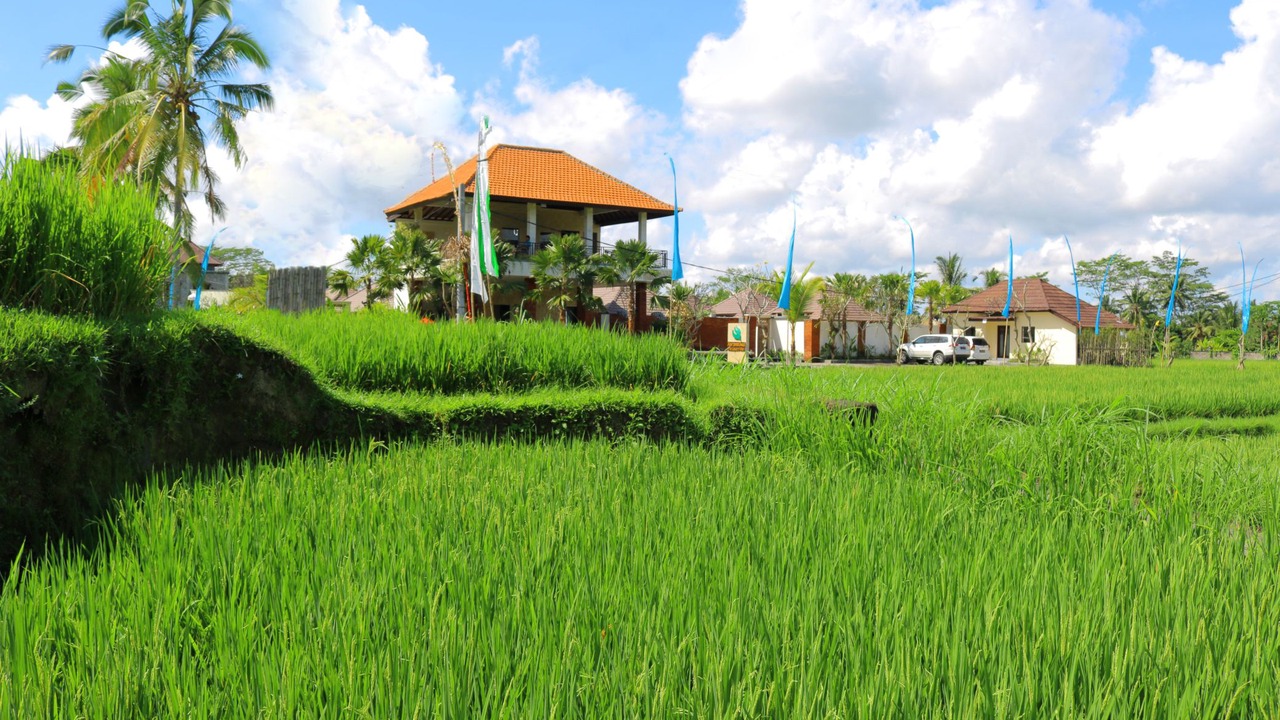 Photo of Buildings in Kenderan