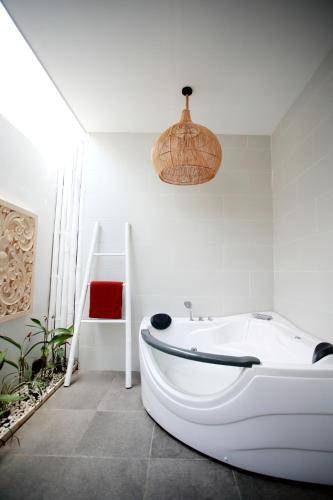 Photo of Bathroom in Bukit