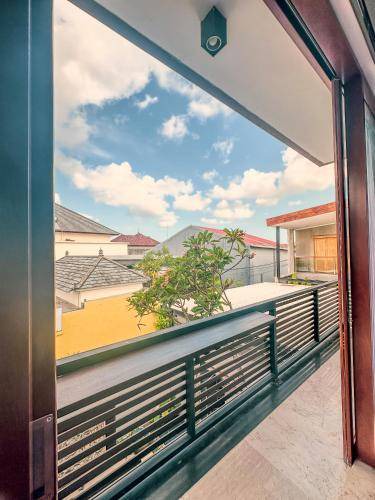 Photo of Patio Balcony in Padangsambian Klod