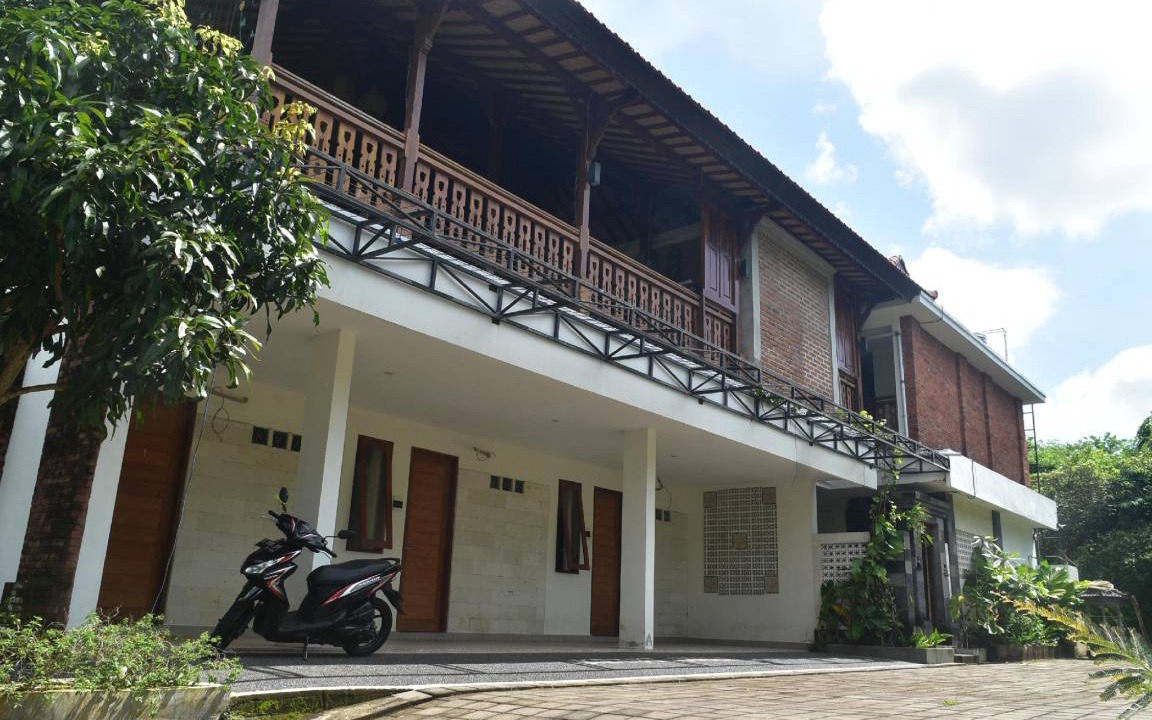 Photo of Buildings in Taman Griya