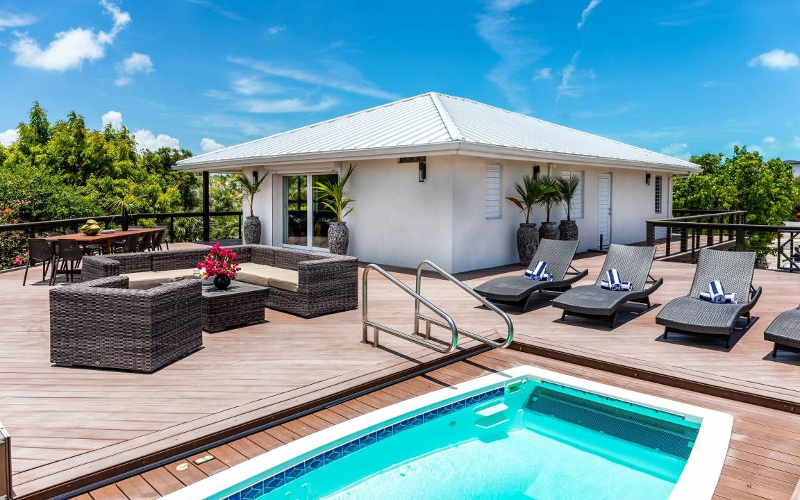Photo of Outdoor in Grace Bay West