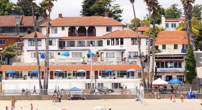 Photo of Buildings in Westside Santa Cruz