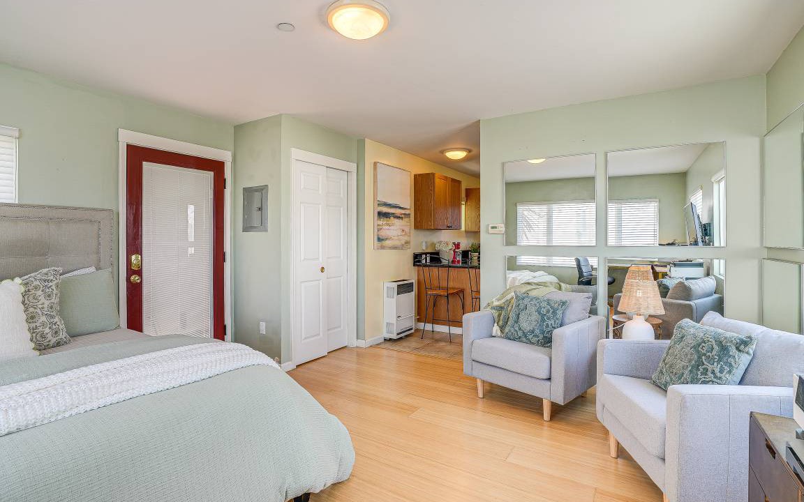 Photo of Bedroom in Westside Santa Cruz
