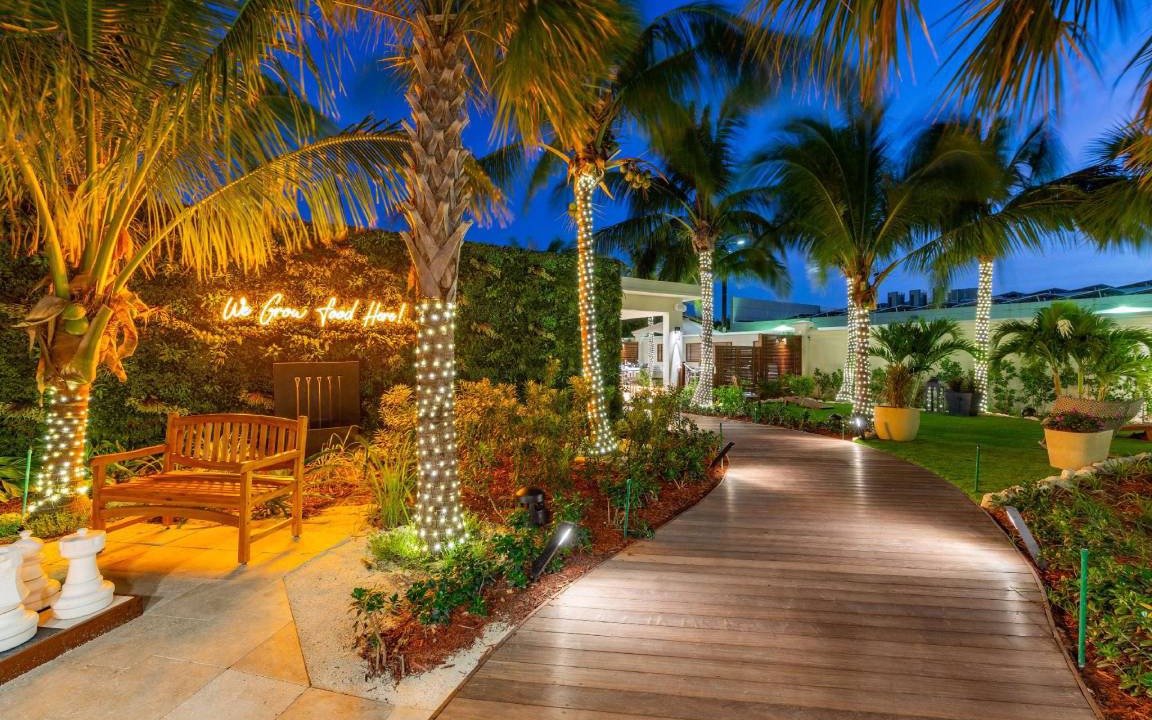 Photo of Others in Grace Bay