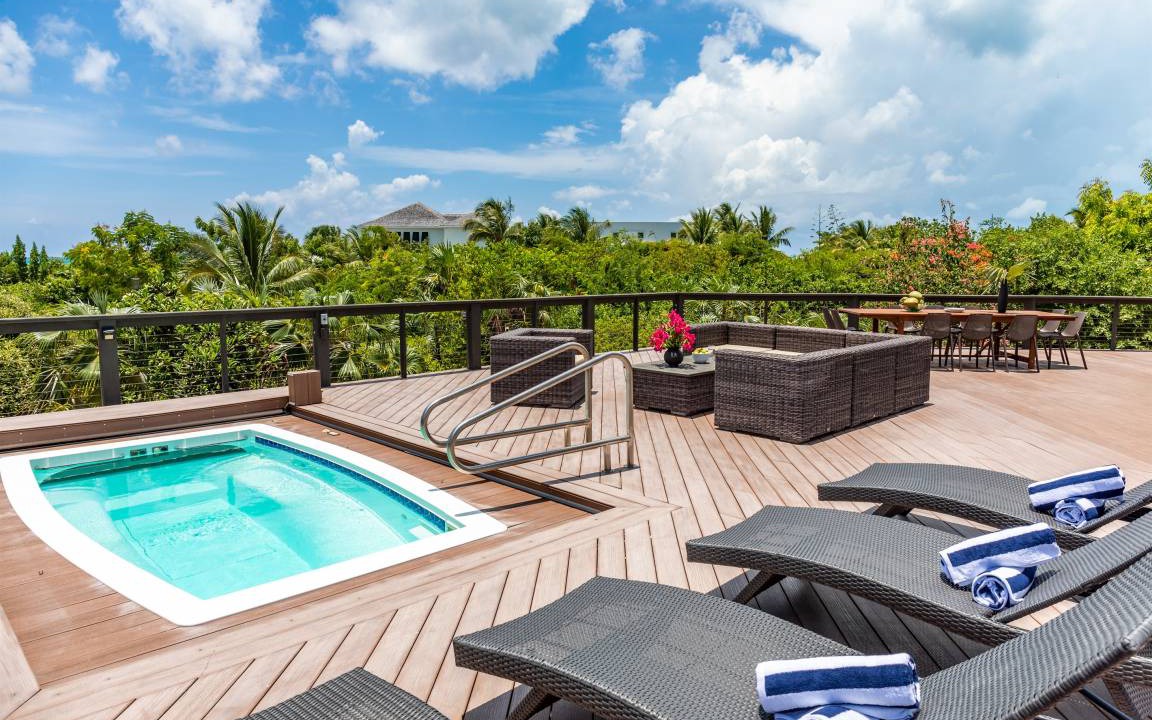 Photo of Outdoor in Grace Bay West