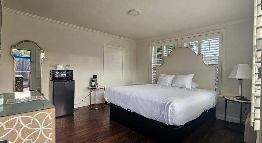 Photo of Bedroom in Westside Santa Cruz