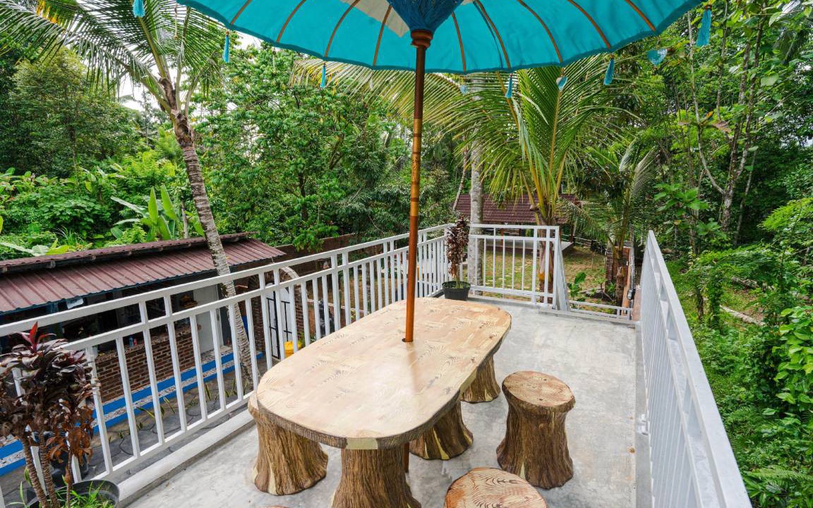 Photo of Patio Balcony in Carangsari