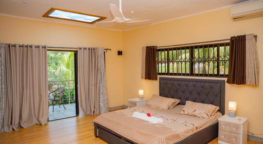 Photo of Bedroom in Beau Vallon