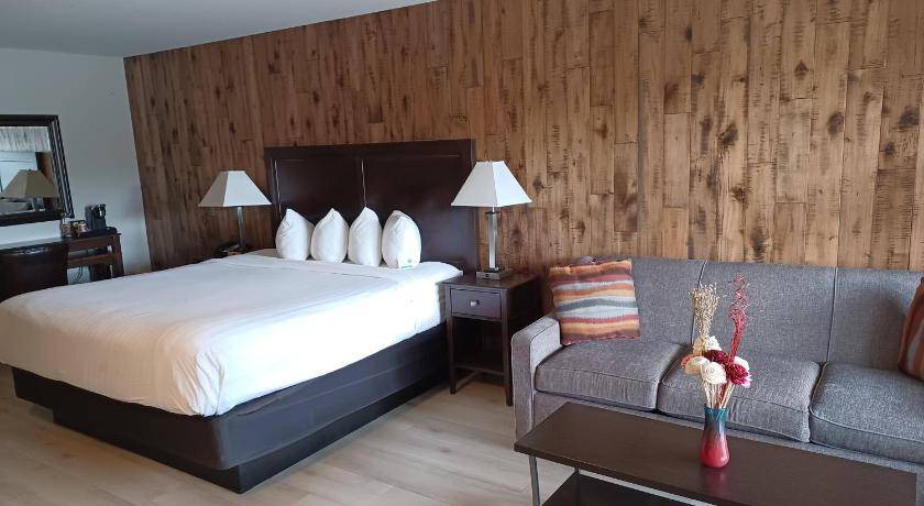 Photo of Bedroom in Westside Santa Cruz