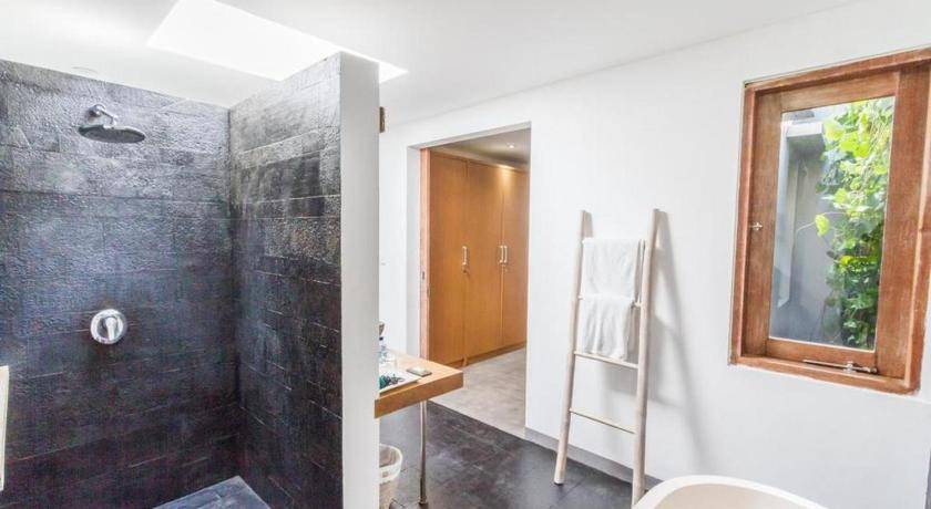 Photo of Bathroom in Dyanapura