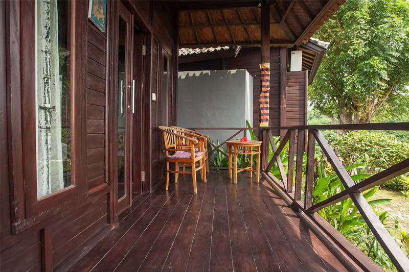 Photo of Patio Balcony in Mushroom Bay