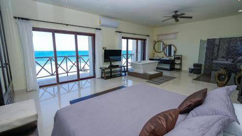 Photo of Others in Isla Mujeres