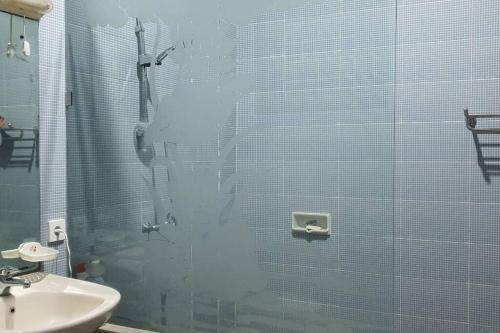 Photo of Bathroom in Panjer