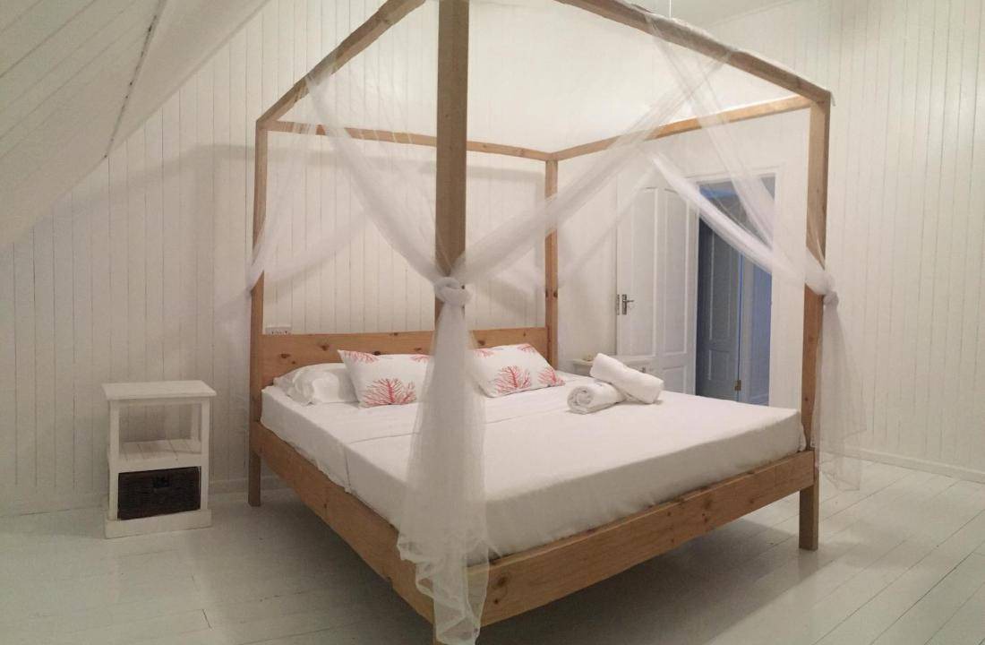 Photo of Bedroom in La Passe