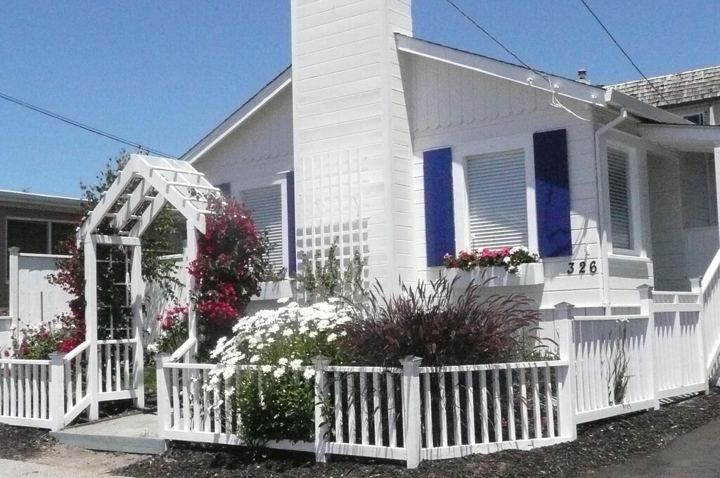 Photo of Buildings in Aptos