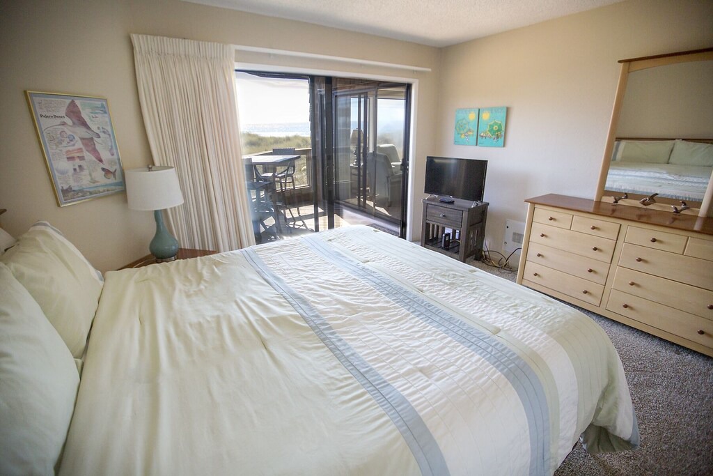 Photo of Bedroom in Pajaro Dunes