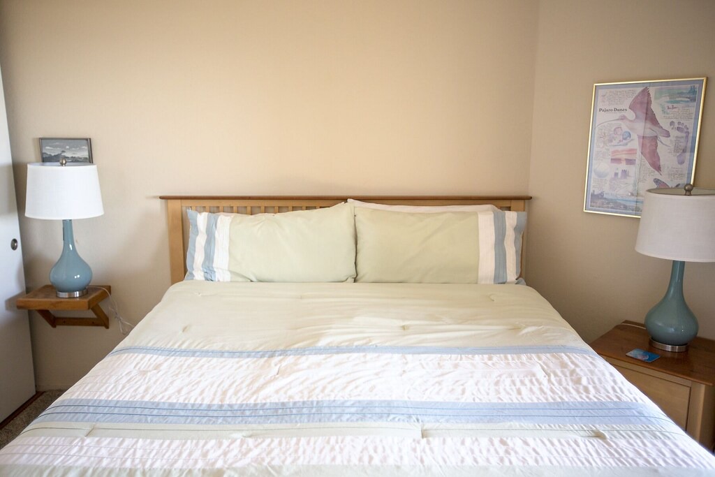 Photo of Bedroom in Pajaro Dunes