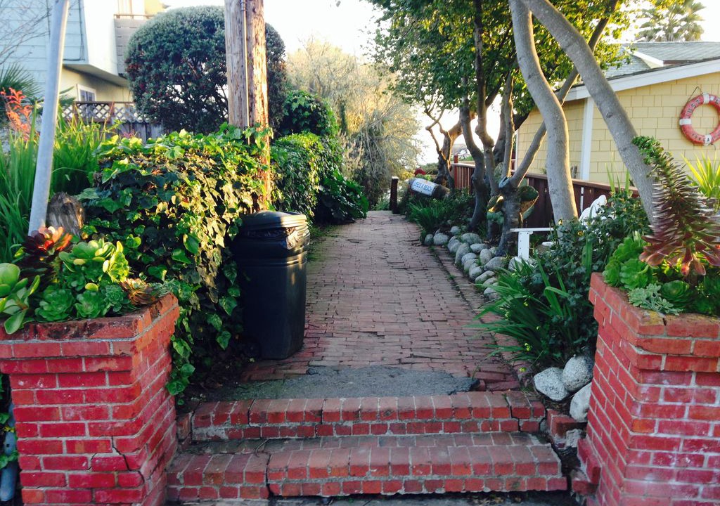 Photo of Others in Aptos