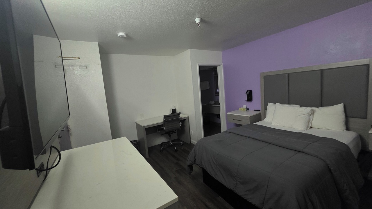 Photo of Bedroom in Westside Santa Cruz
