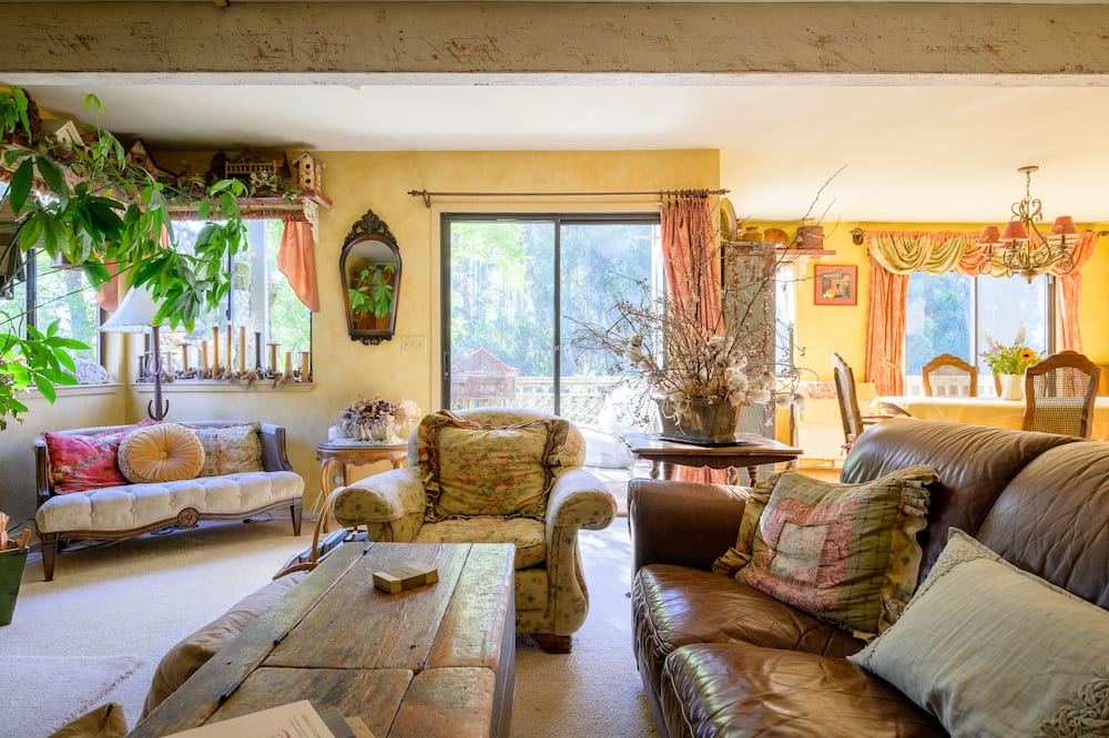 Photo of Livingroom in Watsonville