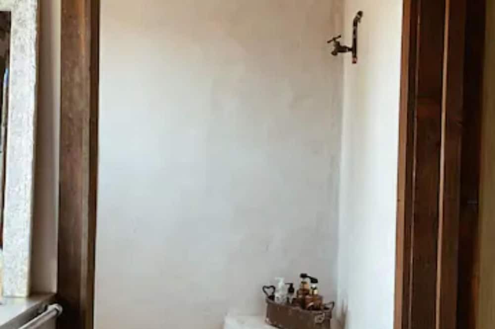 Photo of Bathroom in Freedom