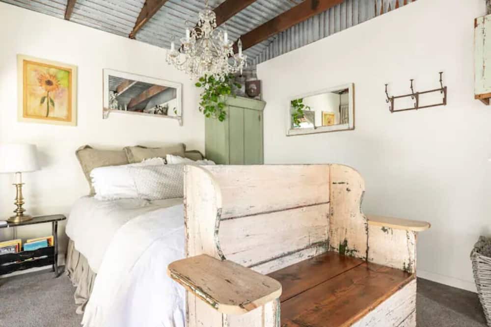 Photo of Bedroom in Freedom