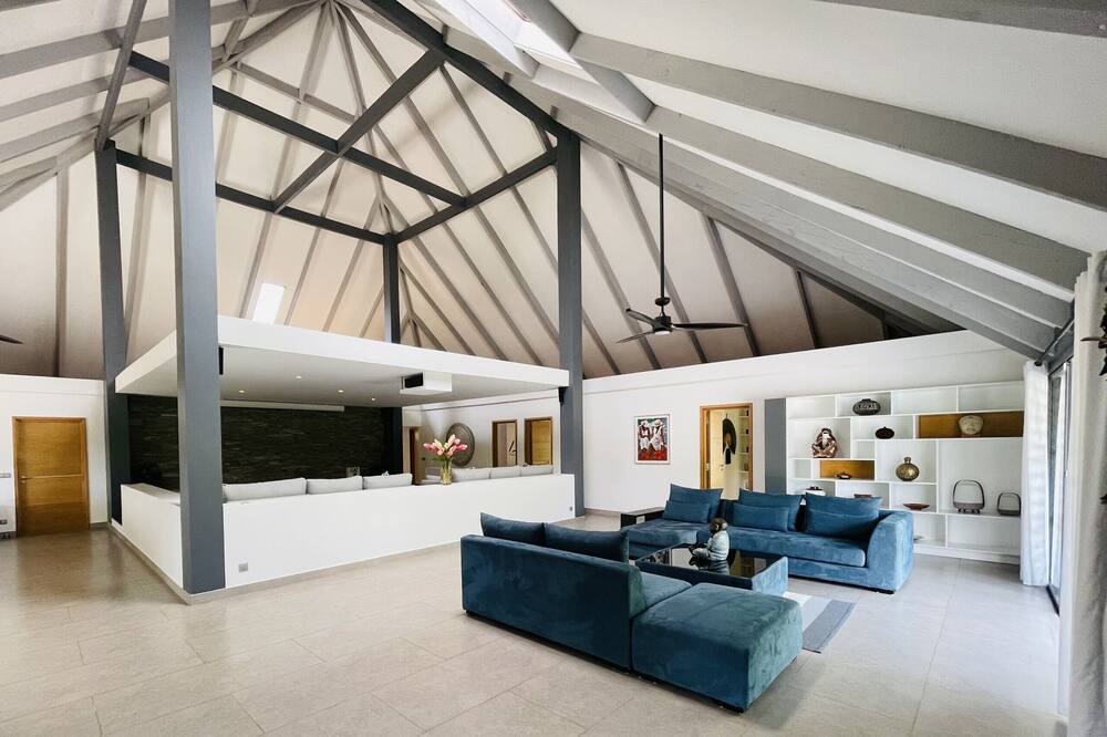 Photo of Livingroom in Nunue