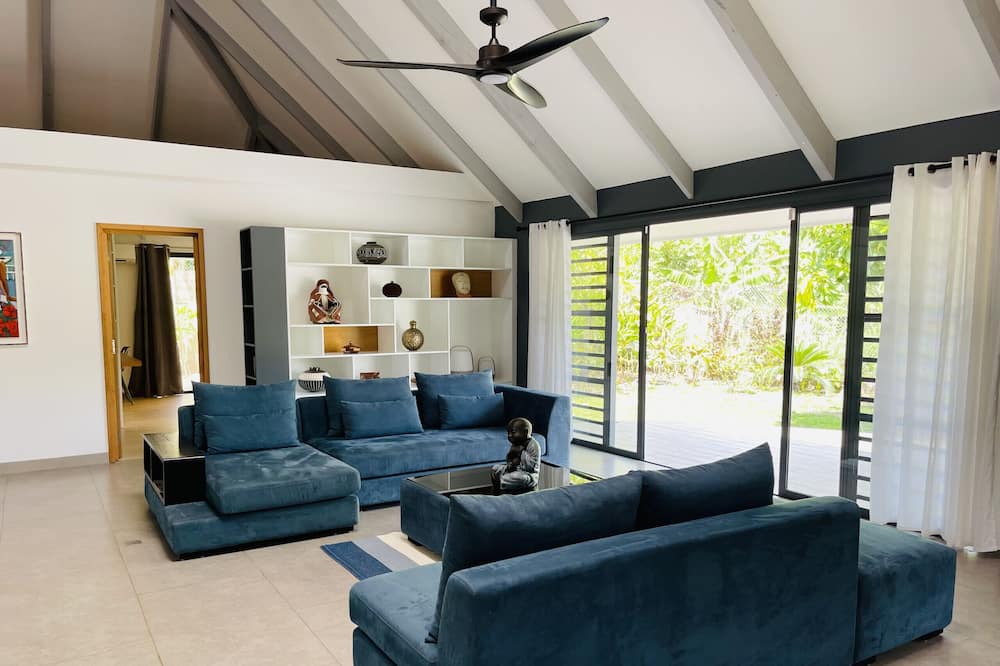 Photo of Livingroom in Nunue
