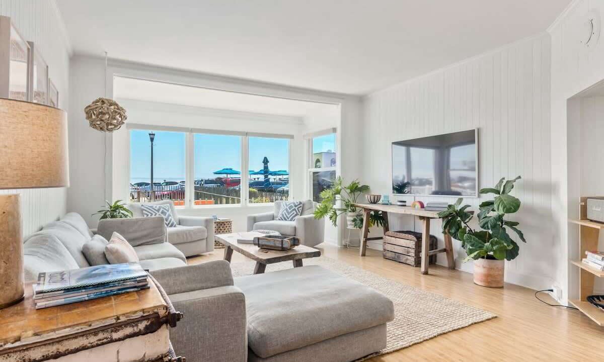 Photo of Livingroom in Capitola