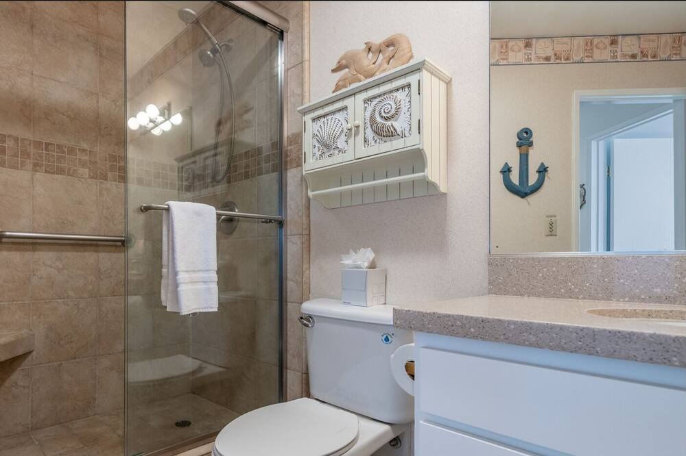 Photo of Bathroom in Pajaro Dunes
