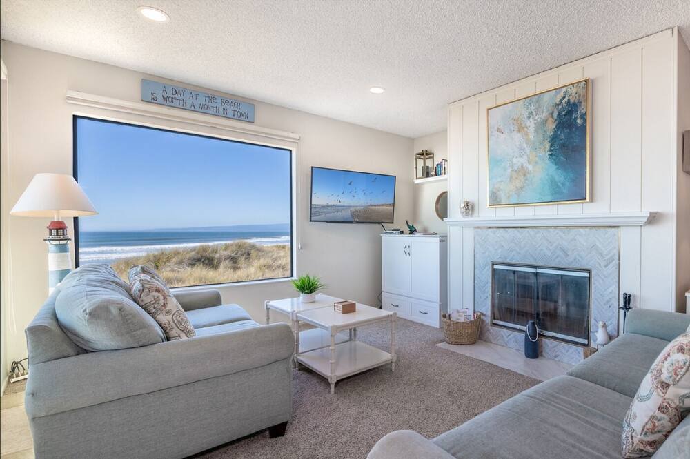 Photo of Livingroom in Pajaro Dunes