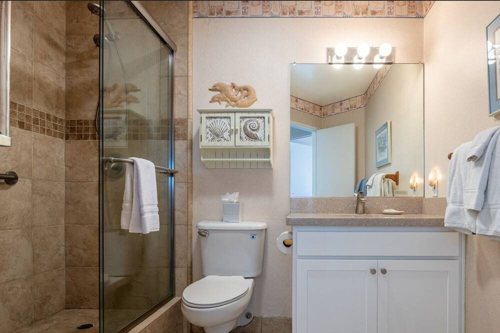 Photo of Bathroom in Pajaro Dunes