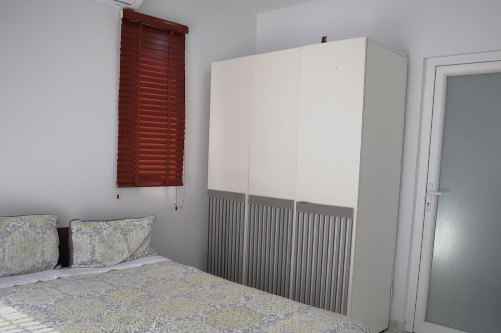 Photo of Bedroom in Leeward Settlement