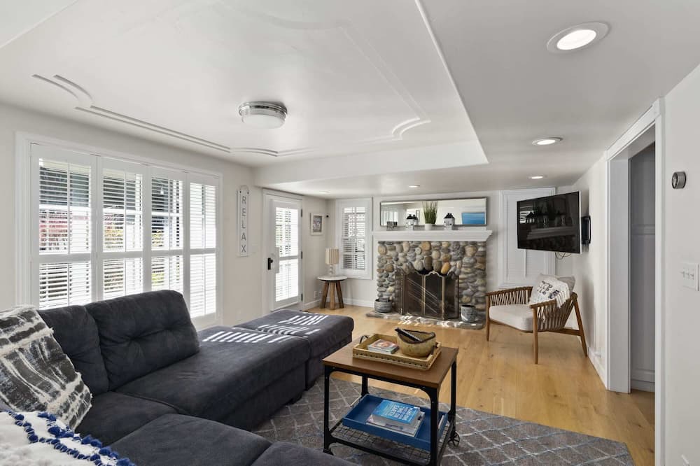 Photo of Livingroom in Capitola